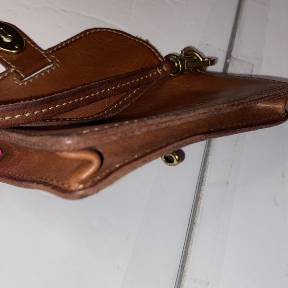 Fossil brown leather wristlet - Picture 8 of 9
